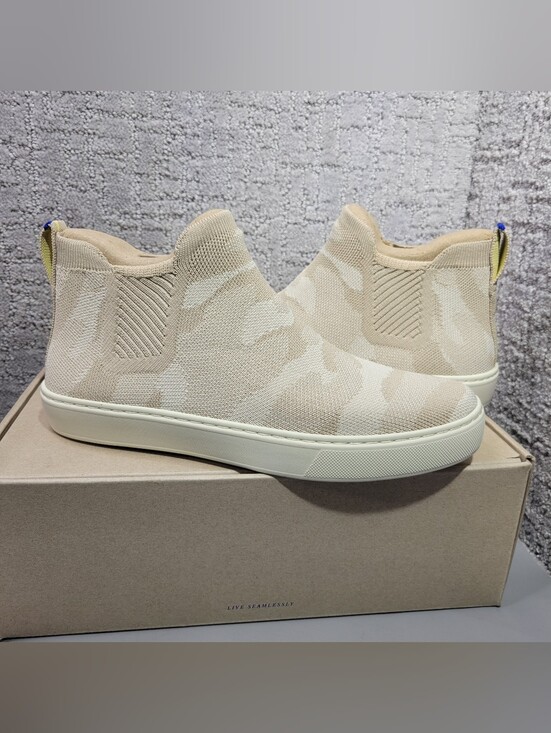 Shoes - Rothy's The Chelsea Sand Camo Pull On Ankle Boots Women's Size US 8, 9.5
